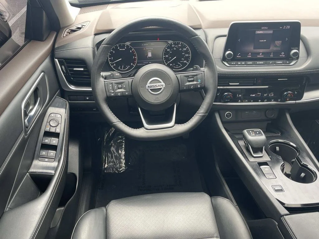 Used 2021 Gray Nissan SV image 11
