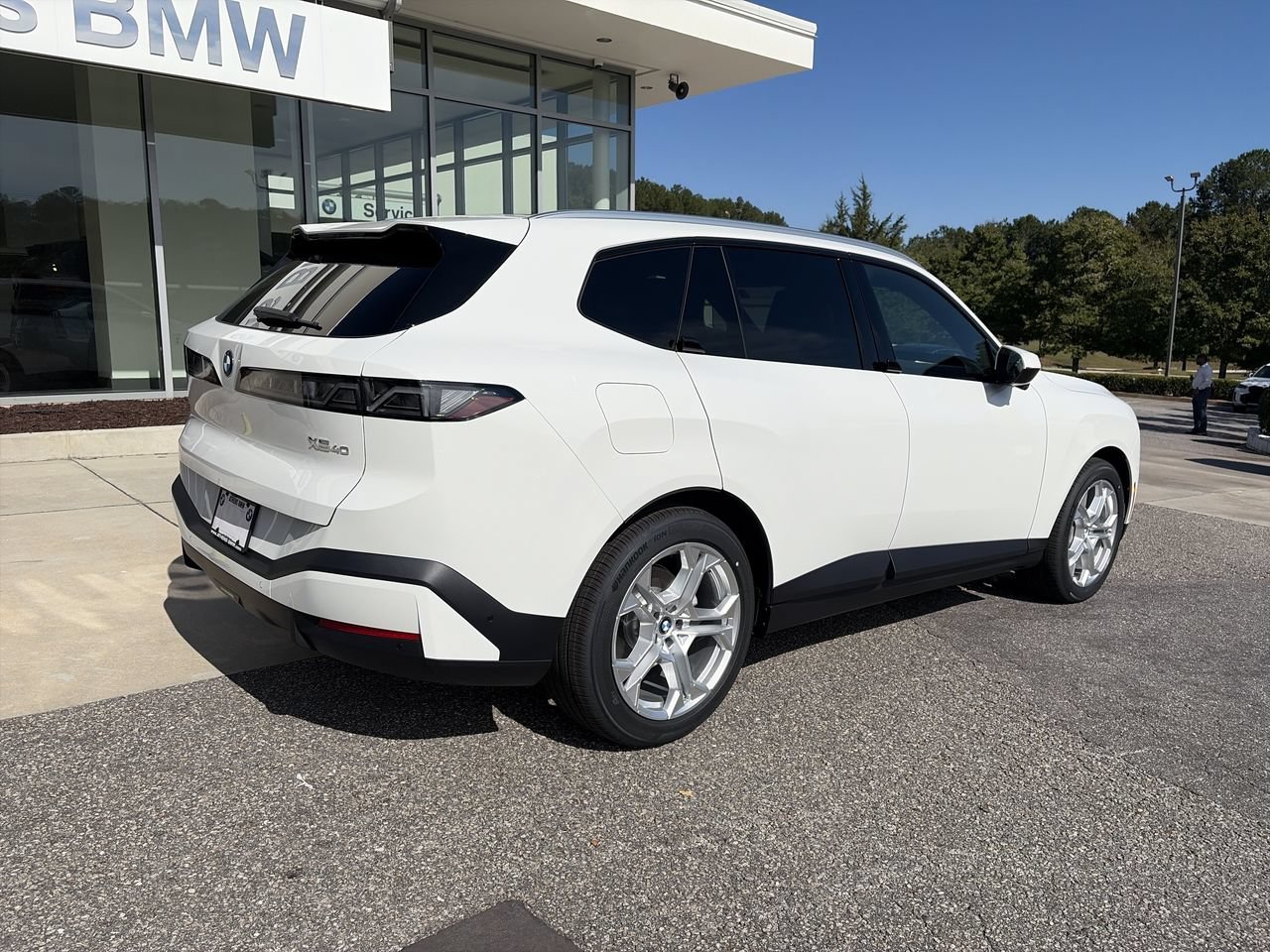 New 2027 Alpine White BMW 40 xDrive image 8