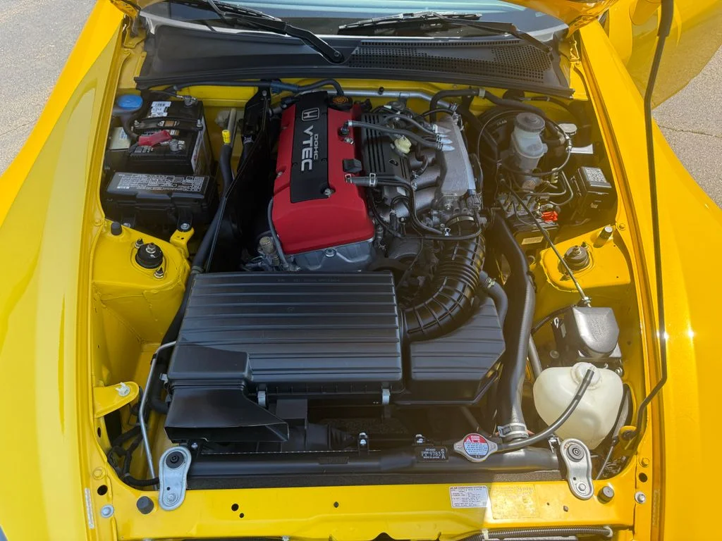Used 2001 Spa Yellow Pearl Honda Convertible image 9