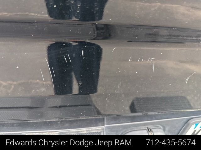 Used 2019 Black Toyota SR5 image 21