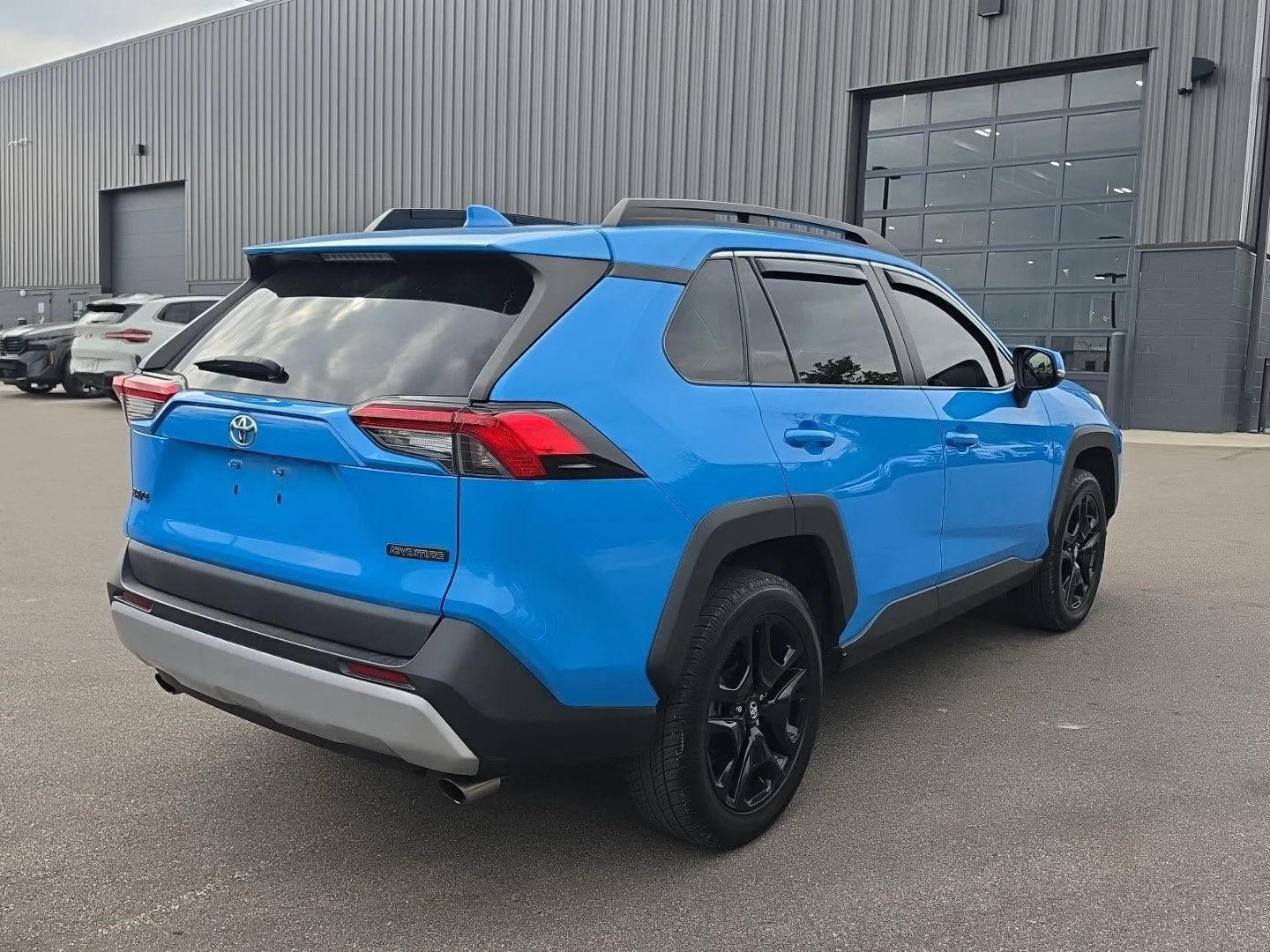Used 2020 Blue Flame Toyota Adventure image 3