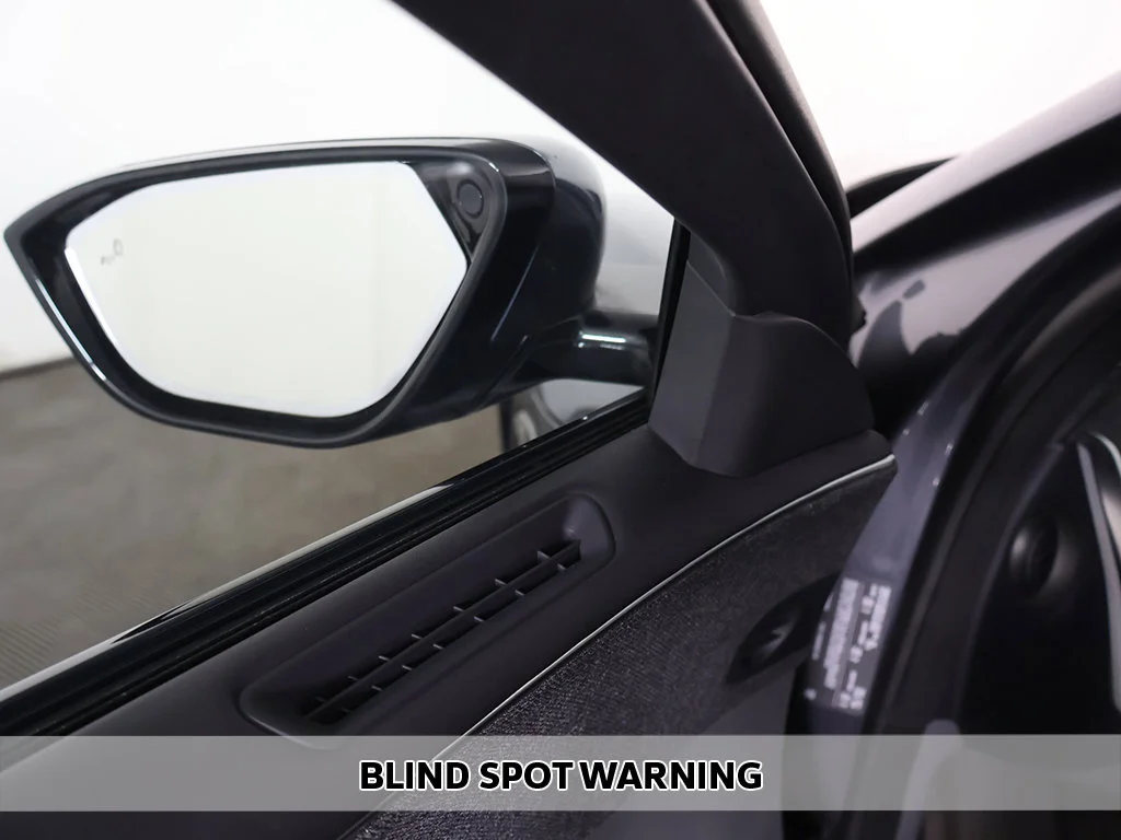 Used 2023 Blue Lucid Pure image 6