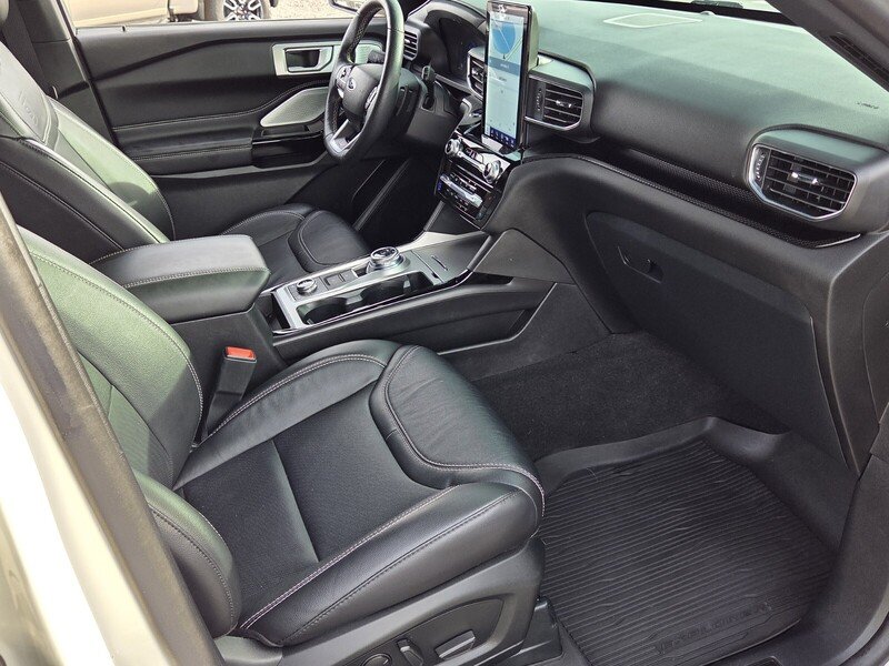 Used 2023 White Metallic FORD ST 4WD image 20