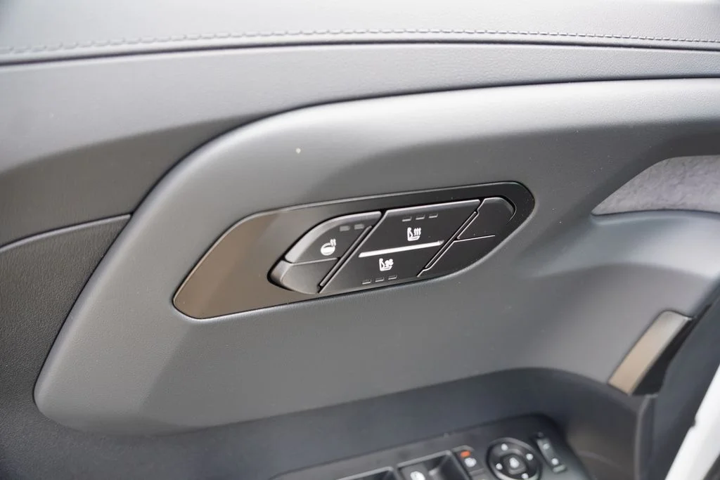 New 2027 Glacial White Pearl Kia X-Line EX image 16