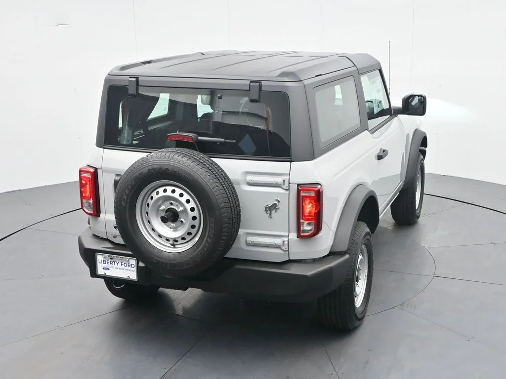 New 2026 Avalanche Gray Ford Base image 27