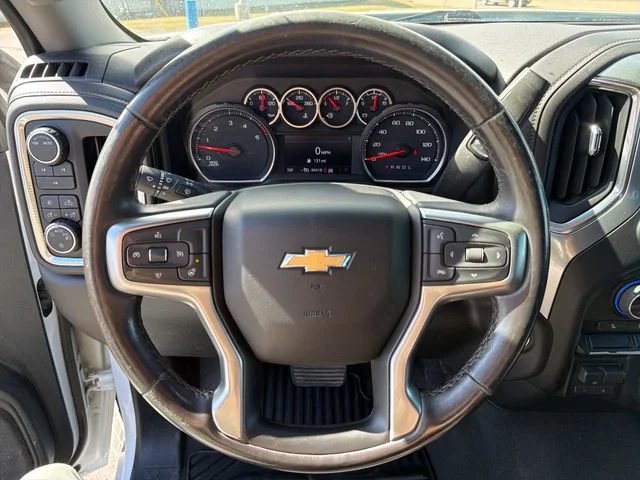 Used 2022 Summit White Chevrolet LT image 22