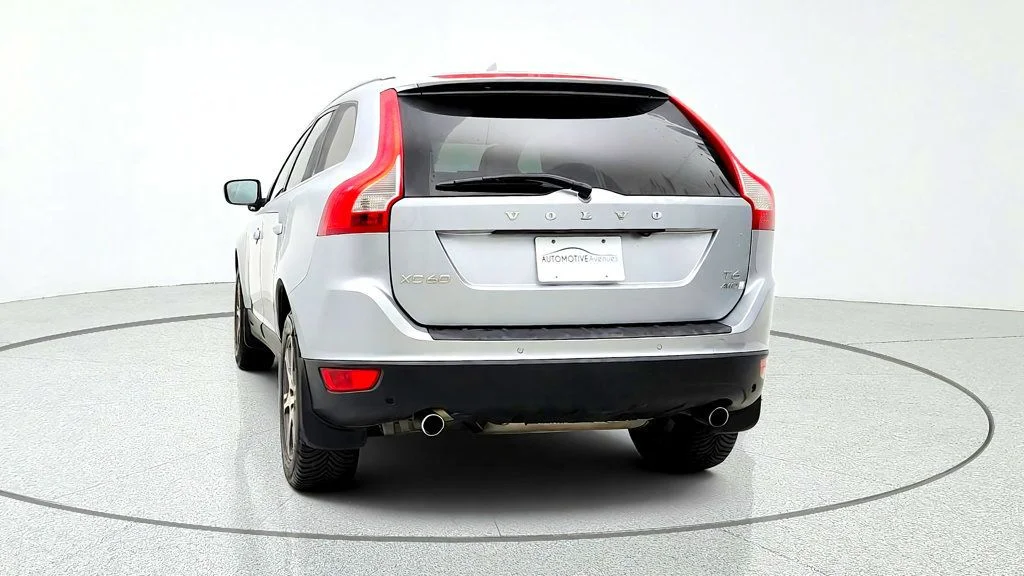 Used 2013 Electric Silver Metallic Volvo AWD 4dr T6 image 6