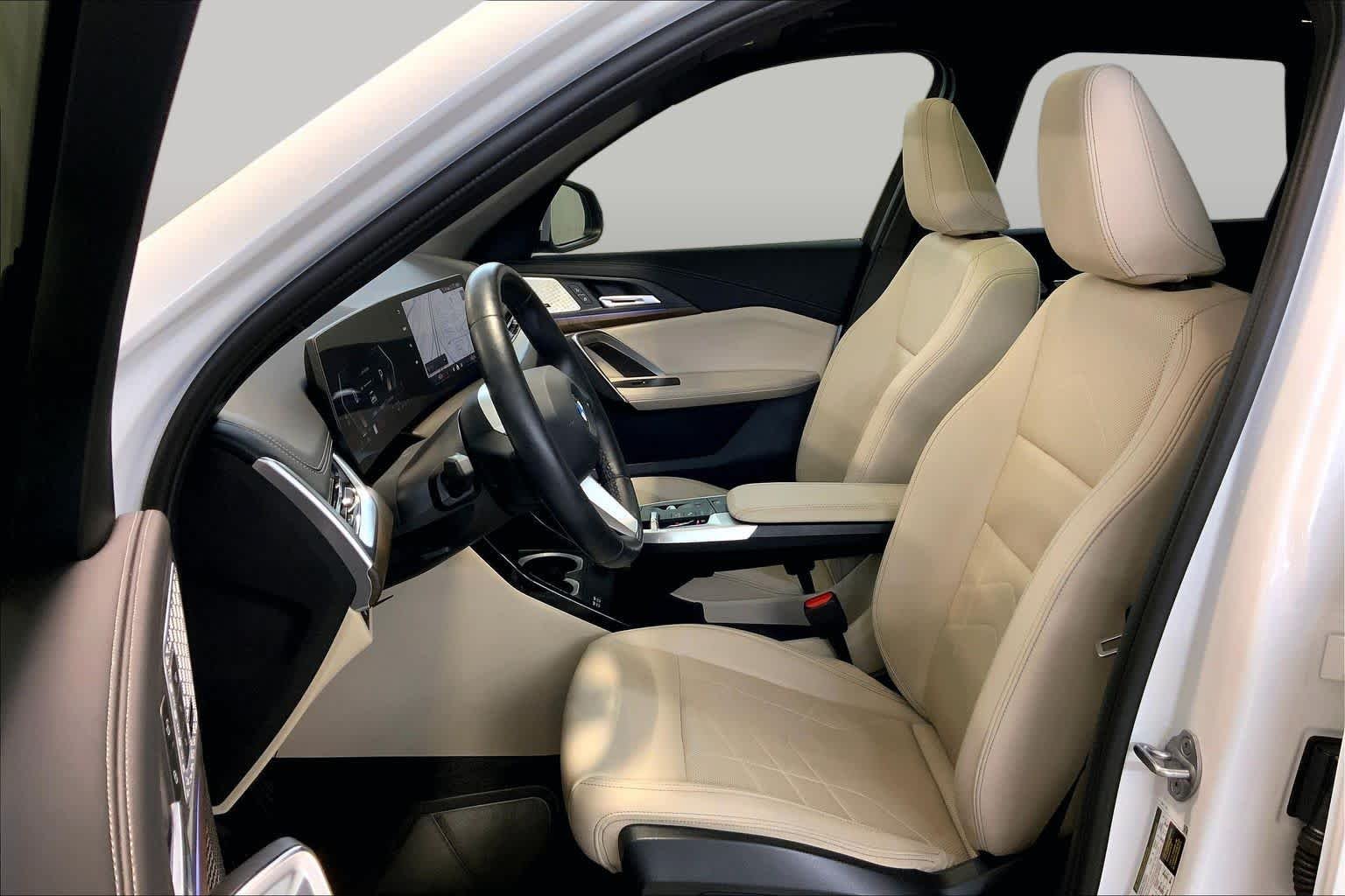 Certified Used 2024 Mineral White Metallic BMW xDrive28i image 7