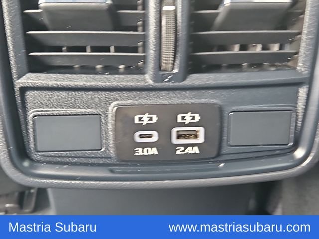 Used 2025 Pearl Subaru Premium image 15