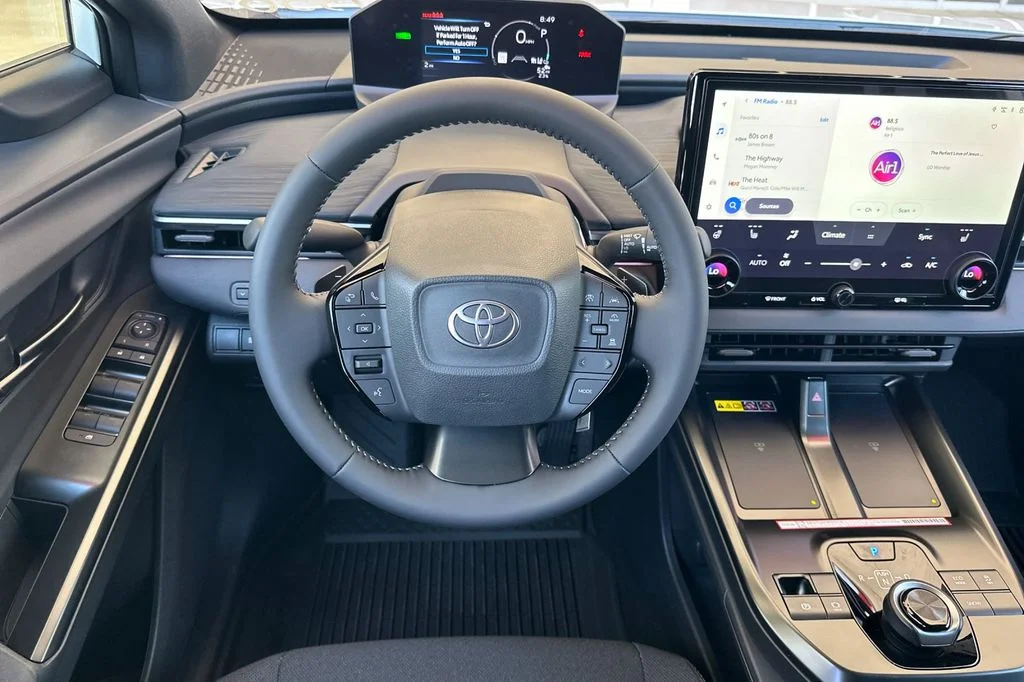 New 2026 Wind Chill Pearl Toyota SE image 14