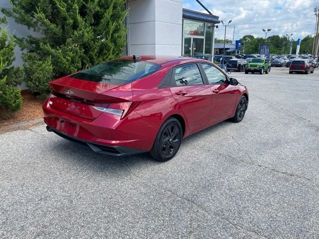 Used 2021 Scarlet Red Hyundai SEL image 7