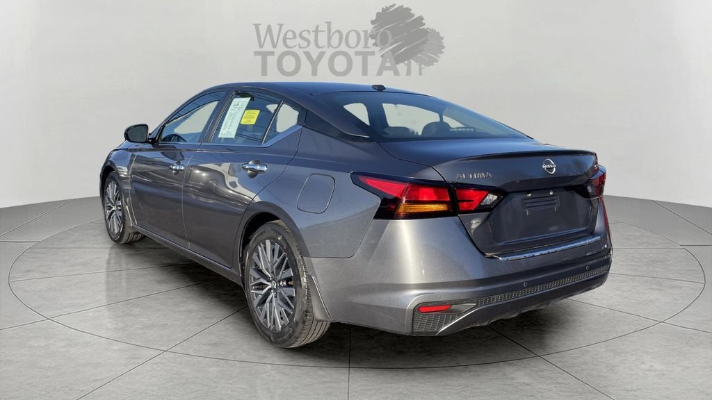 Used 2023 Gray Nissan 2.5 SV image 5