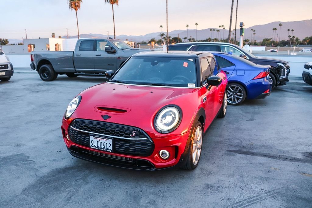 Used 2024 Chili Red MINI Iconic image 4