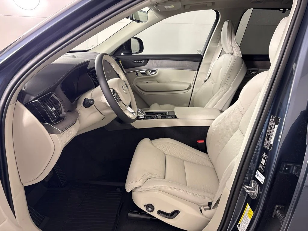 New 2026 Blue Volvo T8 Ultra image 30