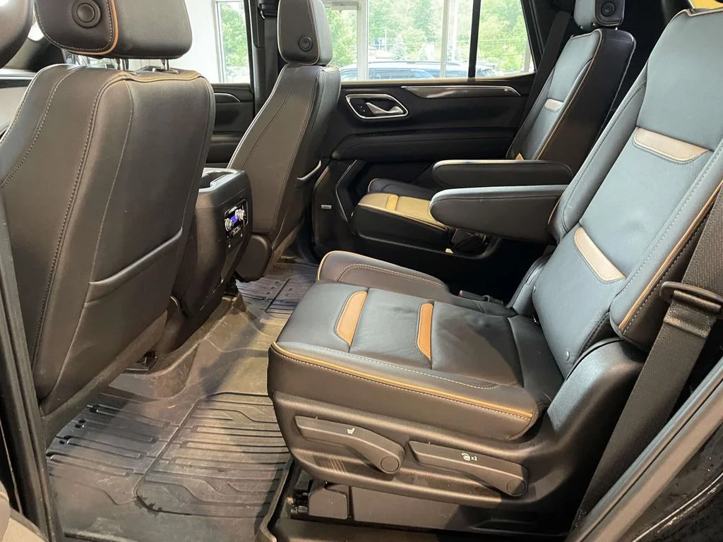 Used 2023 Onyx Black GMC AT4 image 17
