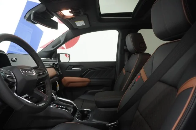 2026 GMC Canyon AT4 - Photo 19
