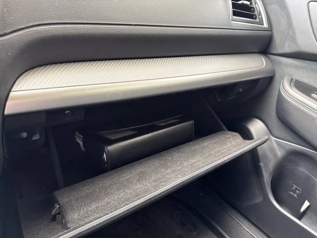 Used 2018 Silver Subaru 2.5i image 23