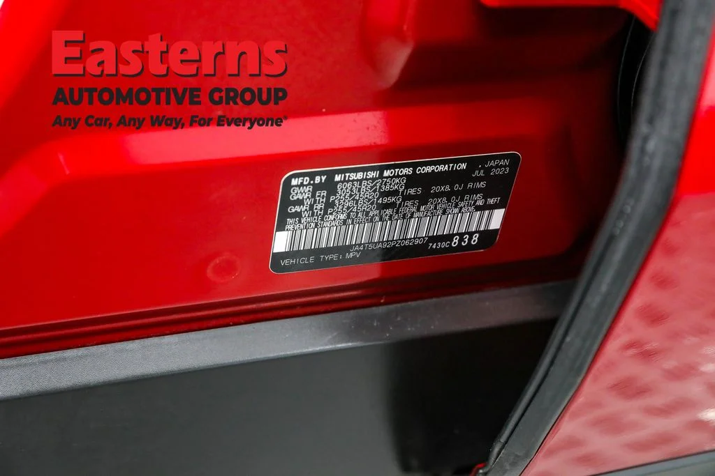 Used 2023 Red Mitsubishi SE image 35
