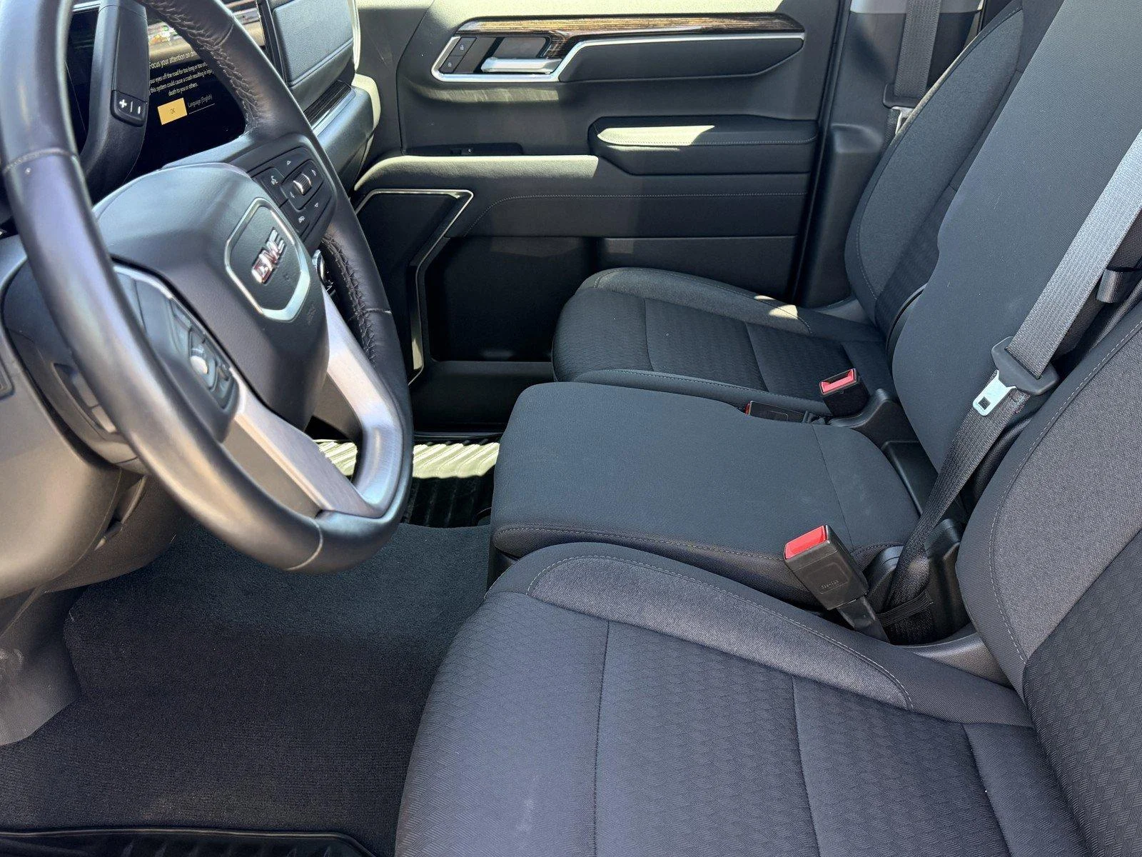 Used 2022 Summit White GMC SLE image 16