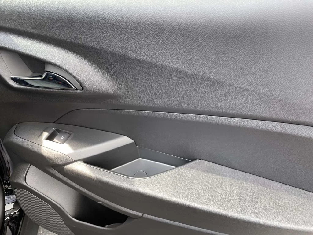 New 2026 Mosaic Black Metallic Chevrolet LT image 10