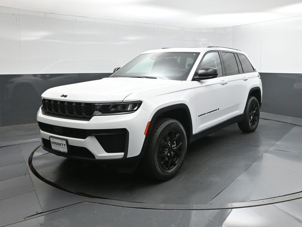 New 2026 Bright White Clear-Coat Exterior Paint Jeep Altitude image 34