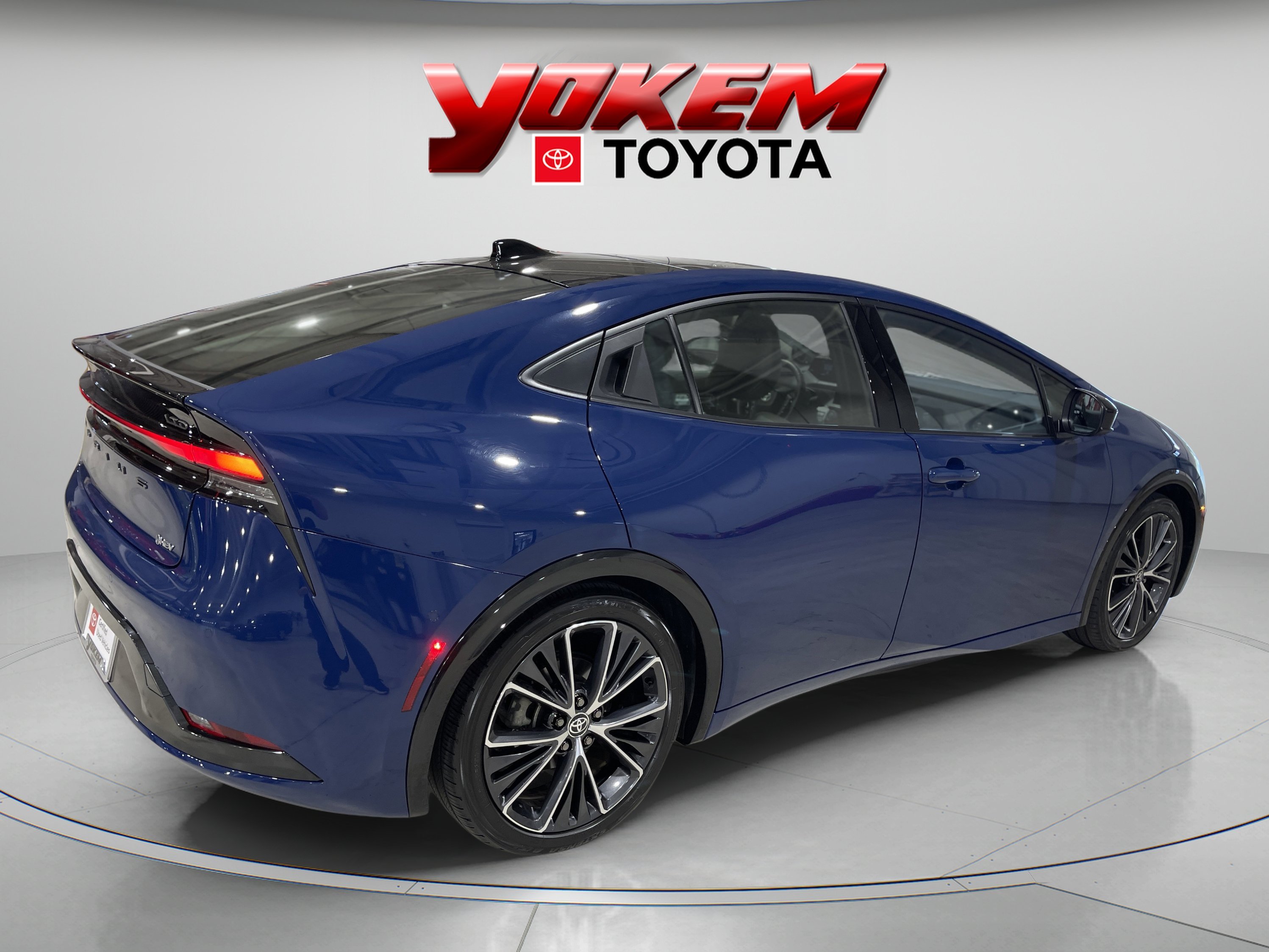 Certified Used 2024 Reservoir Blue Toyota Limited image 5