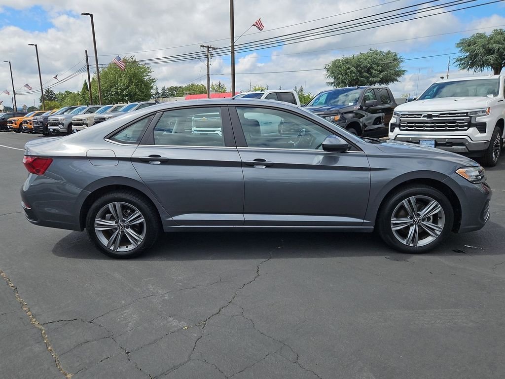 Used 2024 Platinum Gray Metallic Volkswagen 1.5T SE image 7