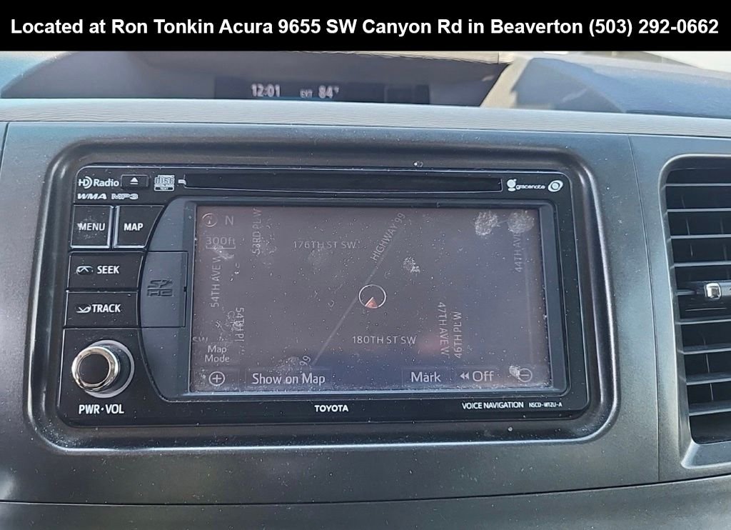 Used 2014 Silver Sky Metallic Toyota XLE image 9