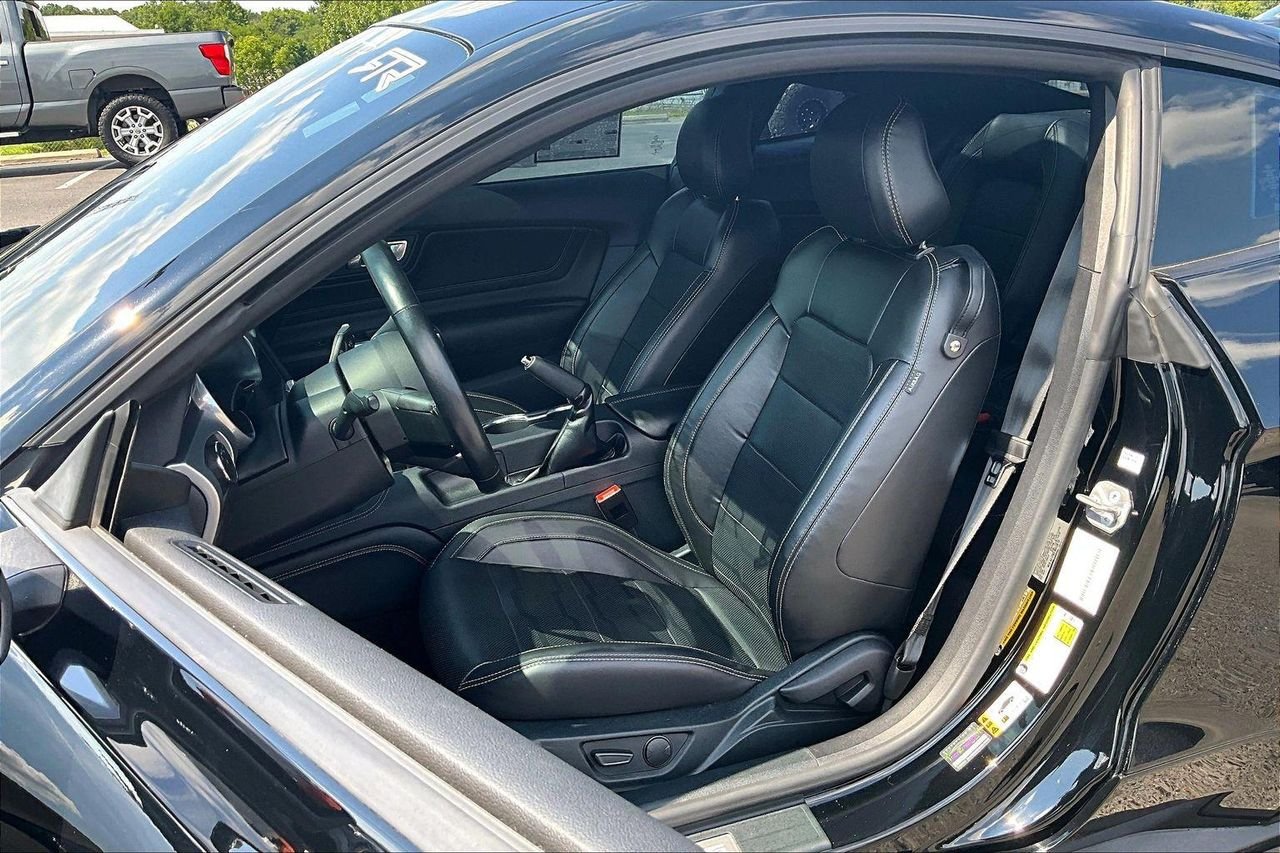 Used 2022 Shadow Black Ford GT Premium Fastback image 23