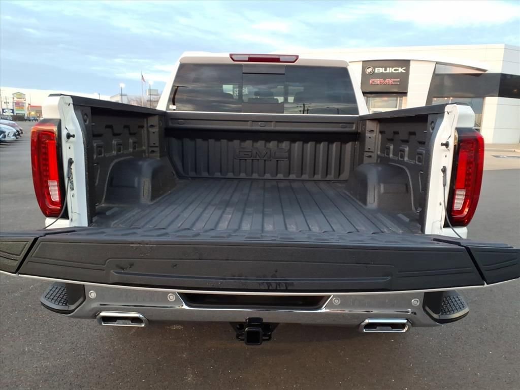 2026 GMC Sierra 1500 SLT - Photo 15
