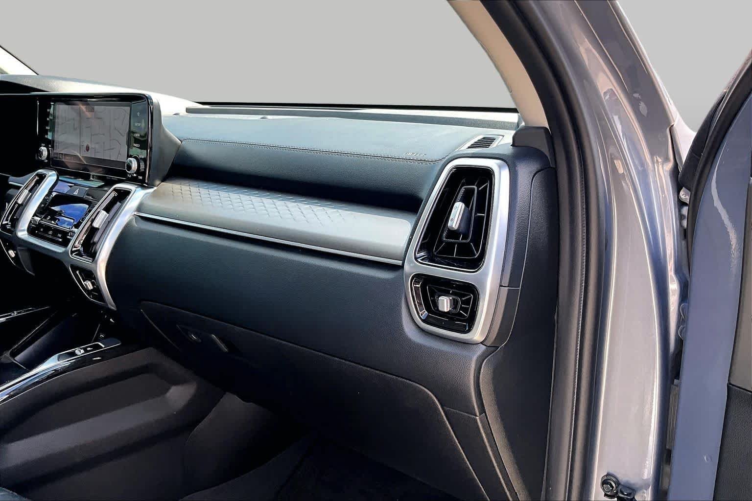 Used 2023 Everlasting Silver Kia SX image 16
