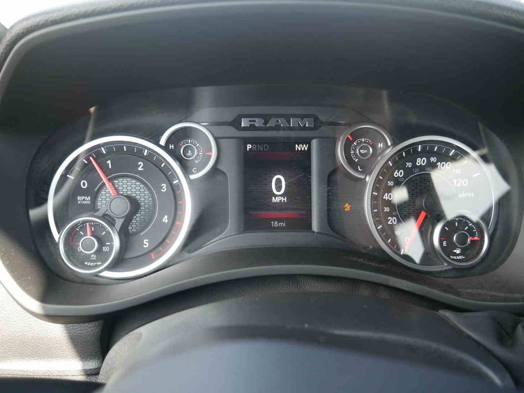 2026 RAM 3500 Tradesman - Photo 48