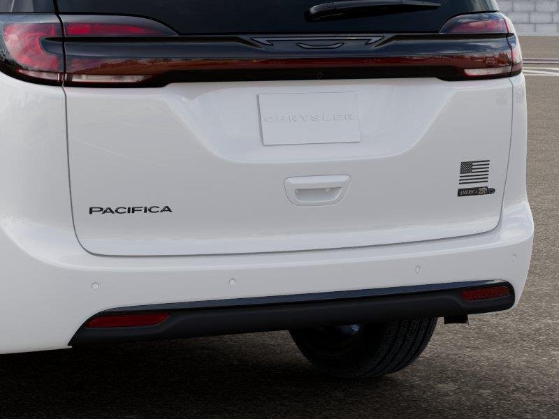 New 2027 Bright White Clear-Coat Exterior Paint Chrysler Select image 13