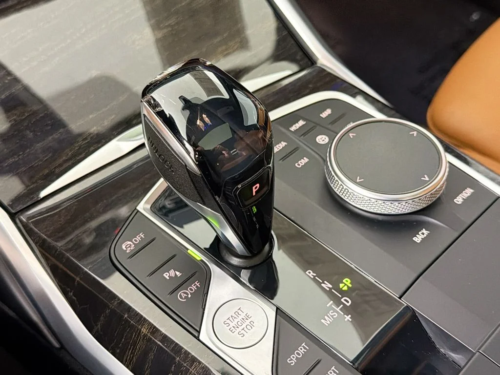 Used 2019 White BMW 330i image 17