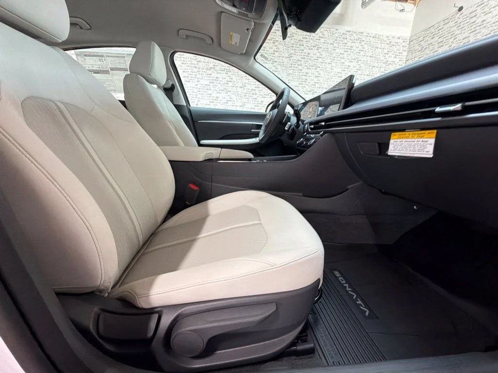 New 2027 Serenity White Hyundai SEL Sport image 13