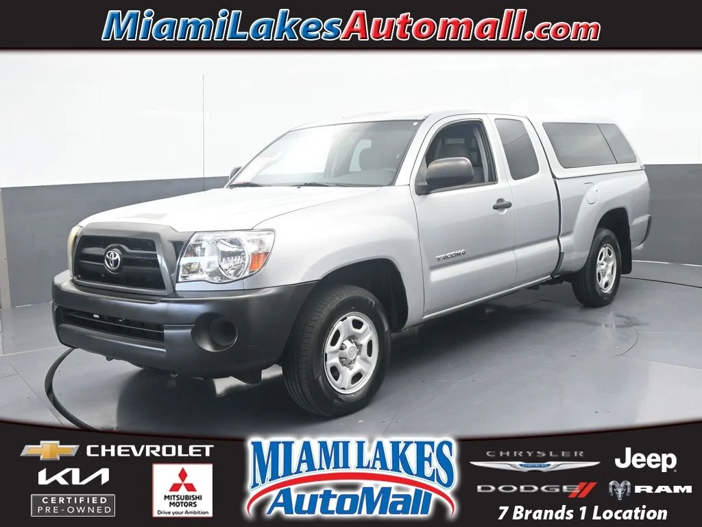 Used 2007 Silver Streak Mica Toyota Base image 1
