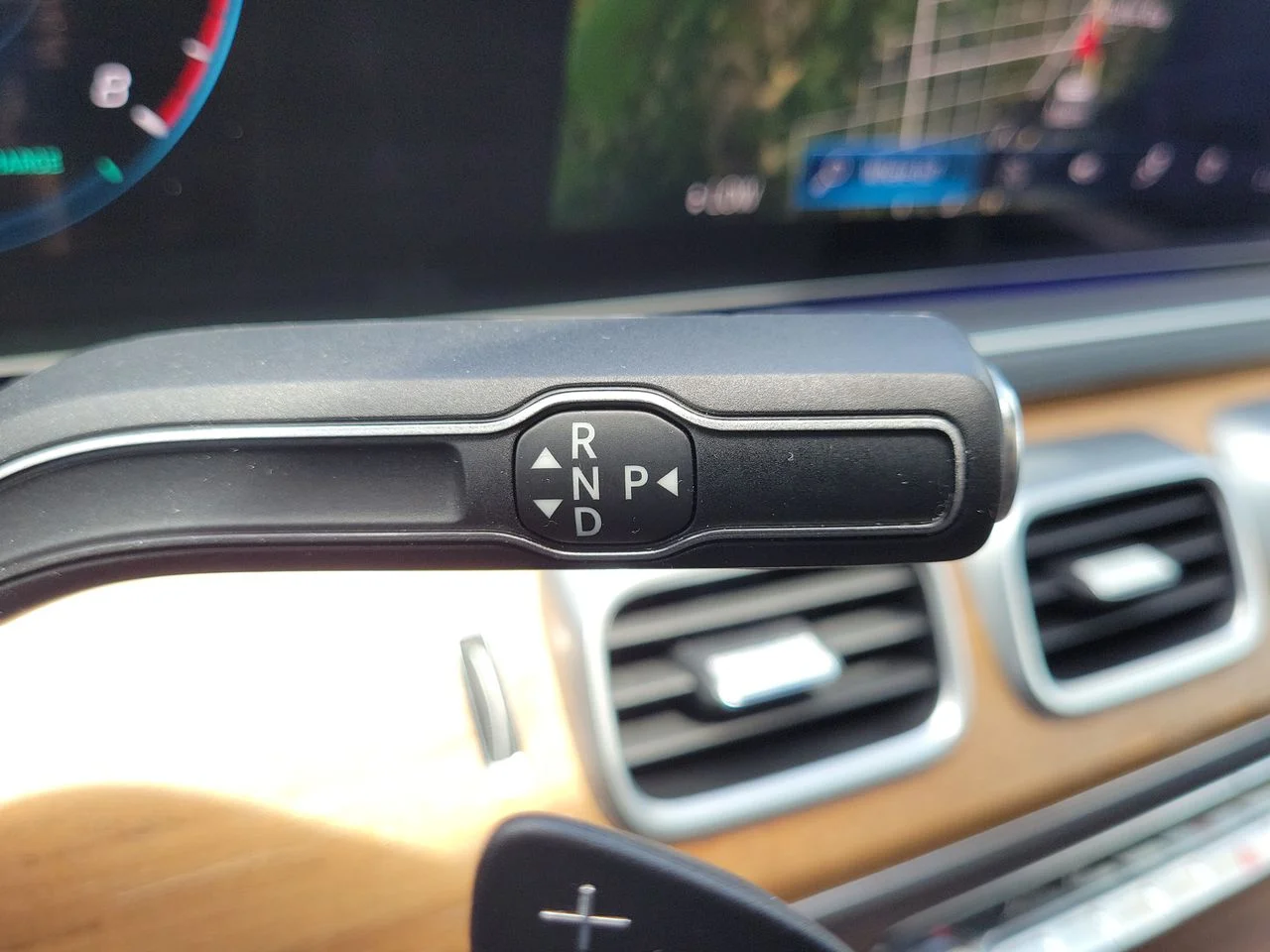 Certified Used 2023 Silver Mercedes-Benz GLE 450 image 31