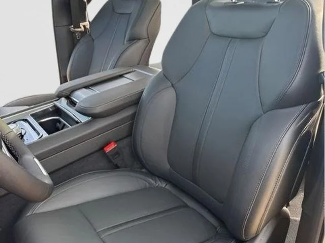 New 2026 Baltic Gray Metallic Clearcoat Jeep  image 21