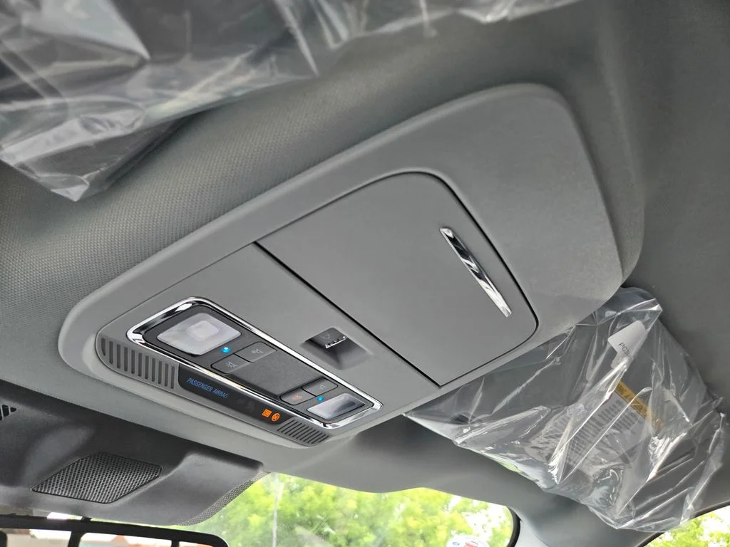 New 2026 Carbonized Gray Metallic Ford F-250® Lariat® image 10