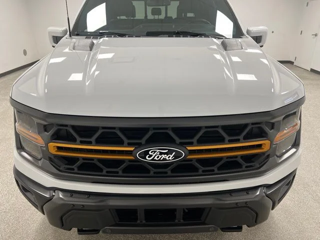 Used 2024 White Ford Tremor image 3