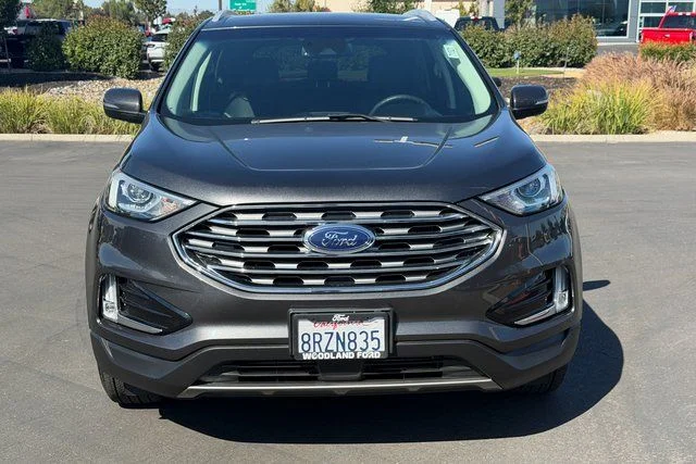 Used 2020 Gray Ford SEL image 3