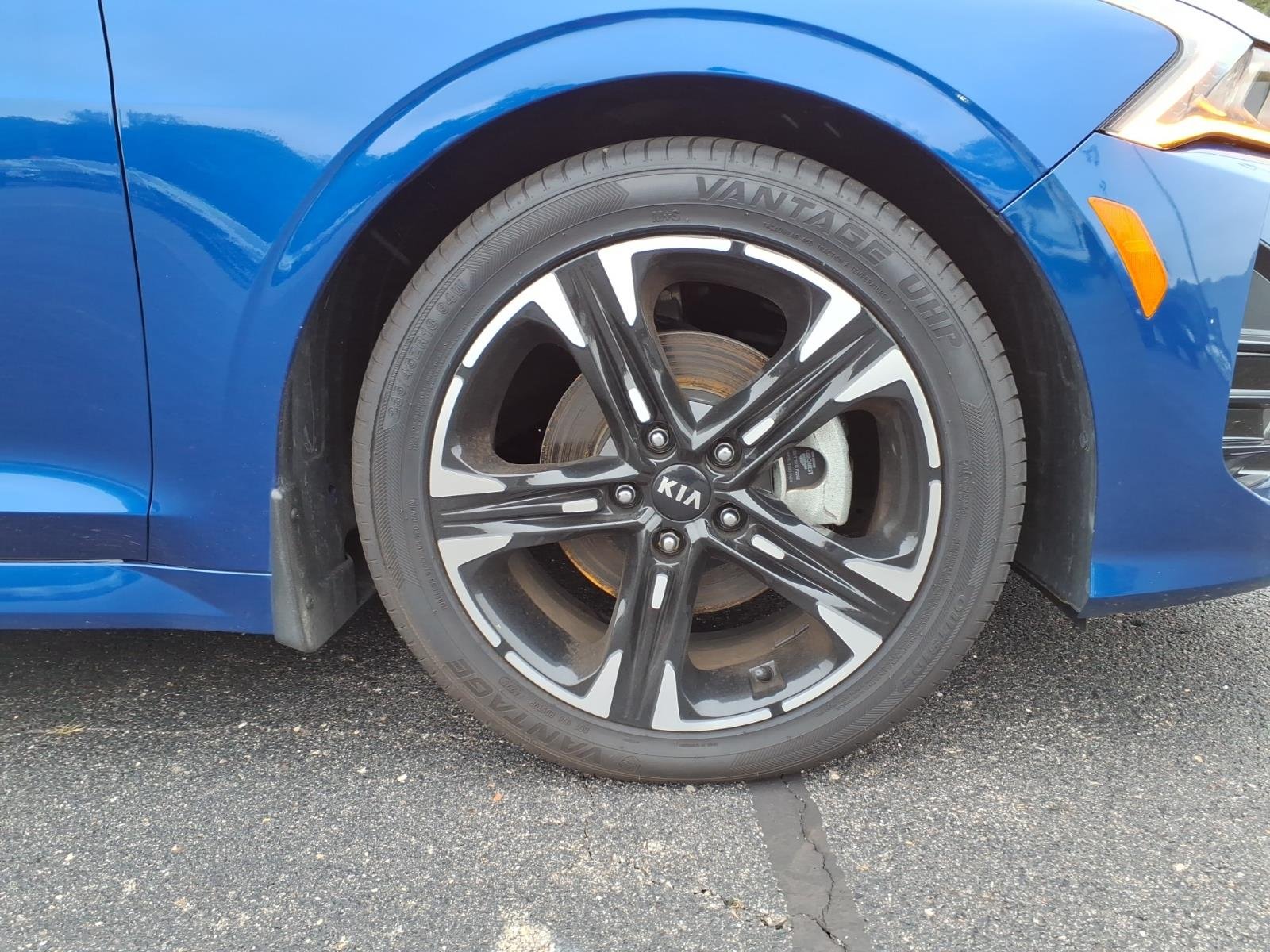 Used 2021 Sapphire Blue Kia GT-Line image 9
