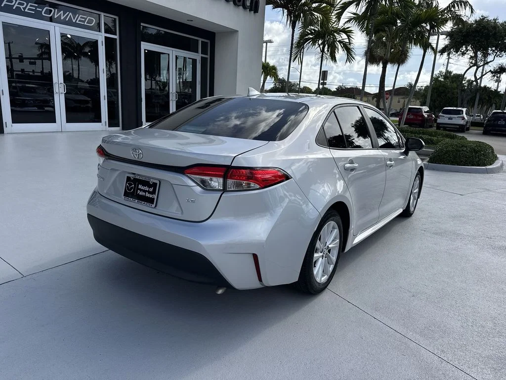 Used 2023 Classic Silver Metallic Toyota LE image 3