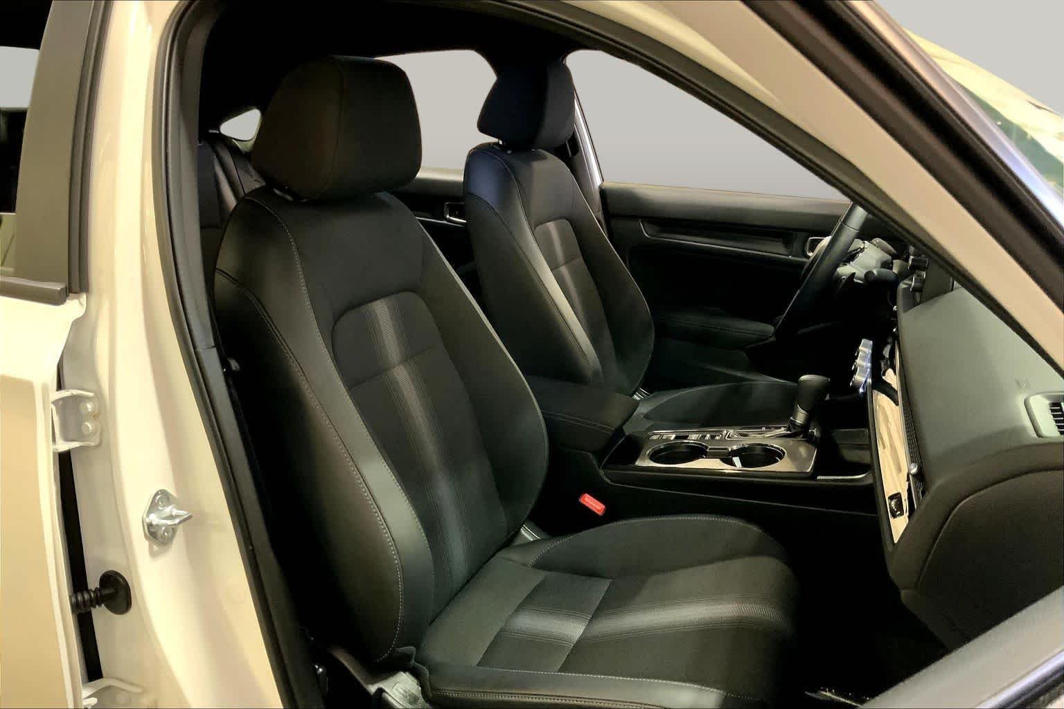 Used 2024 Platinum White Pearl Honda Sport image 16