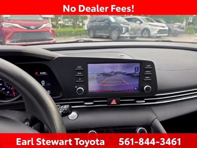 Used 2023 Red Hyundai SEL image 5