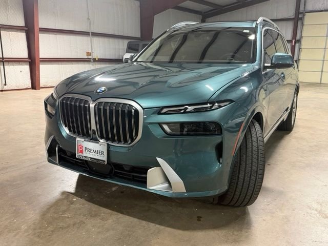 Used 2023 Blue BMW xDrive40i image 3