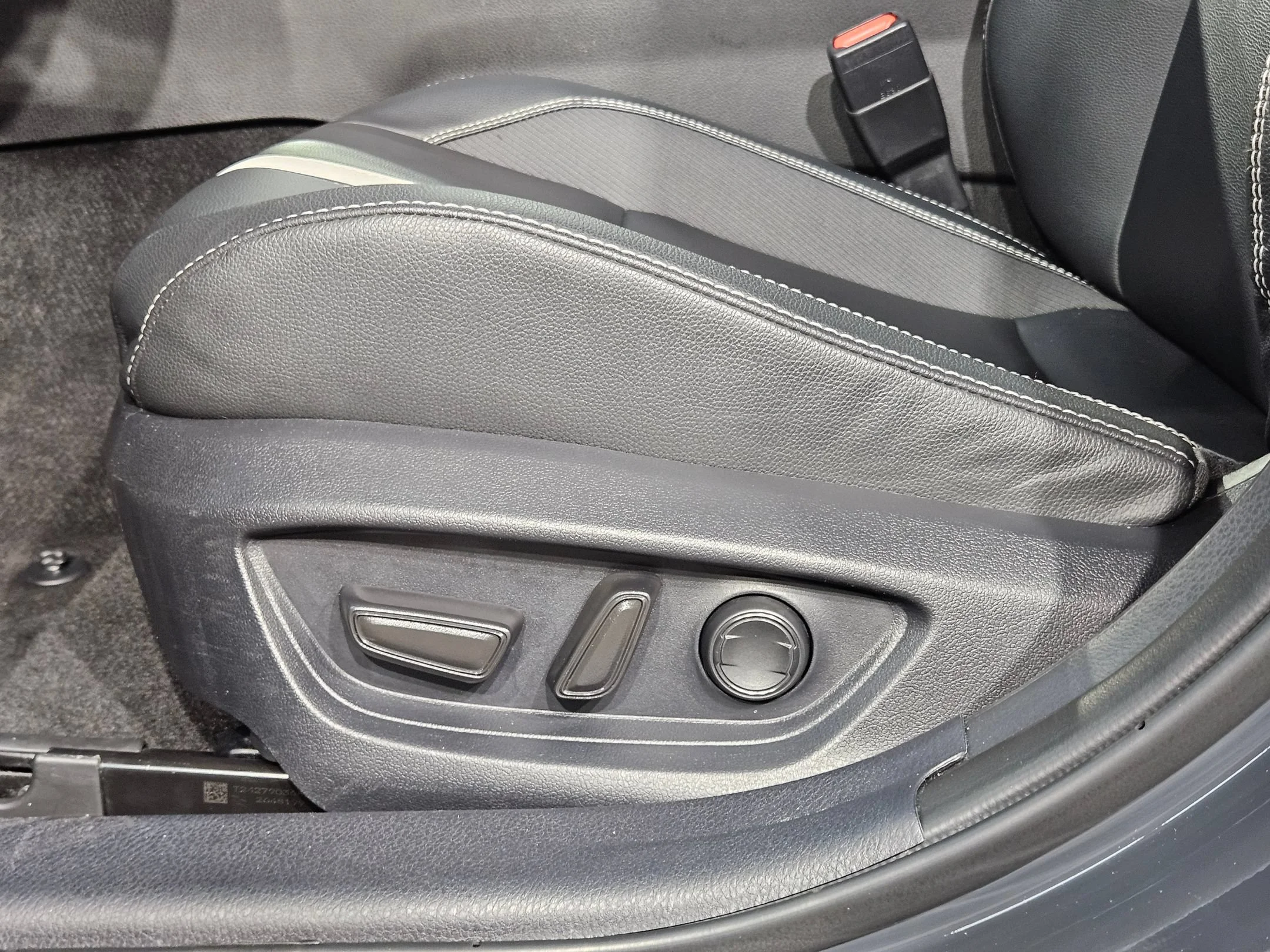 Used 2025 Underground Toyota SE image 23
