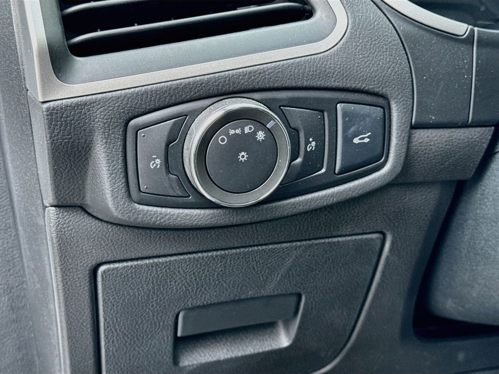 Used 2016 White Ford SEL image 10