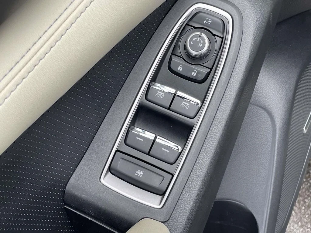 2023 Subaru Ascent Limited - Photo 7