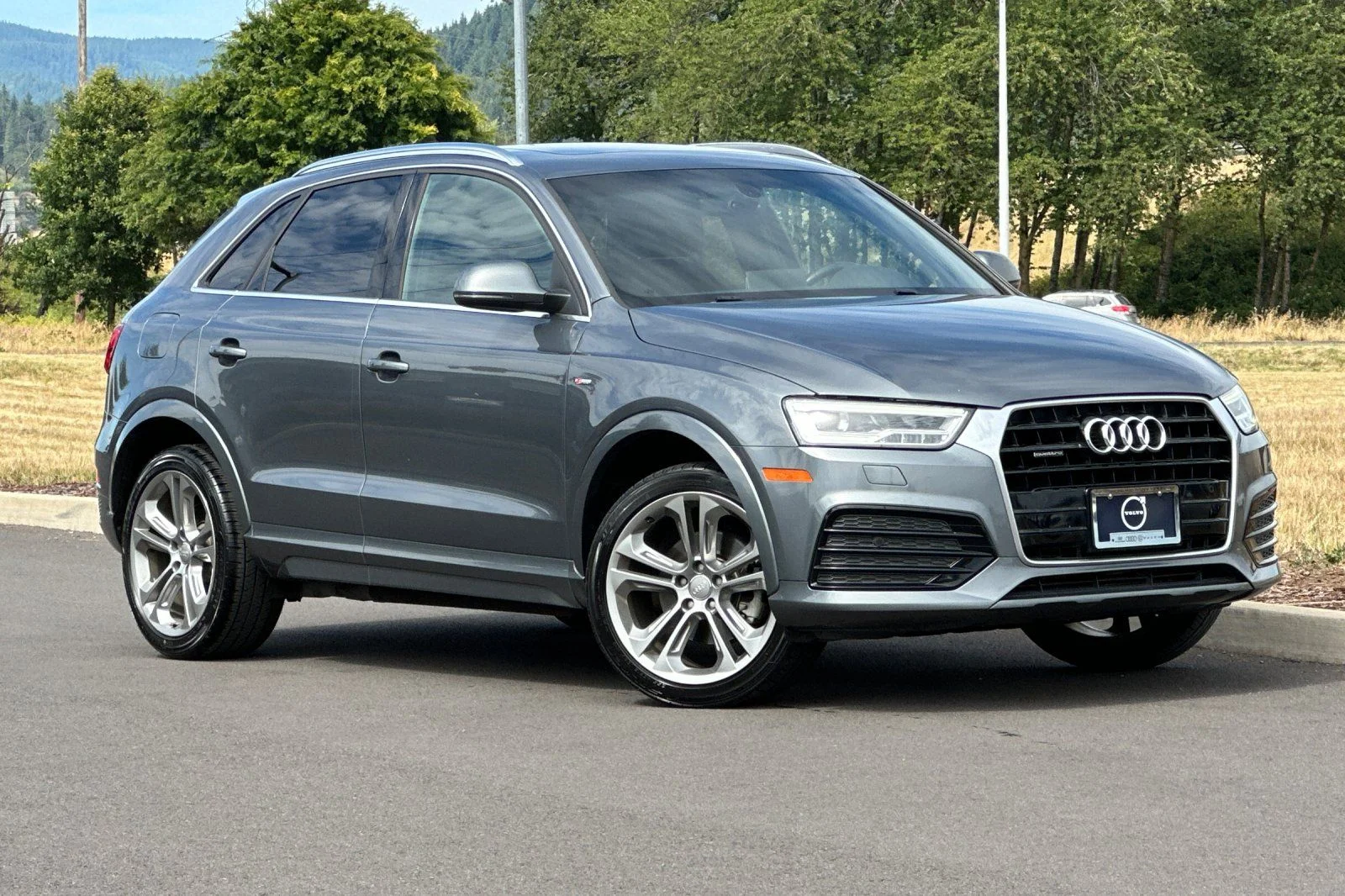 2016 Audi Q3 2.0T quattro tiptronic Prestige's photo